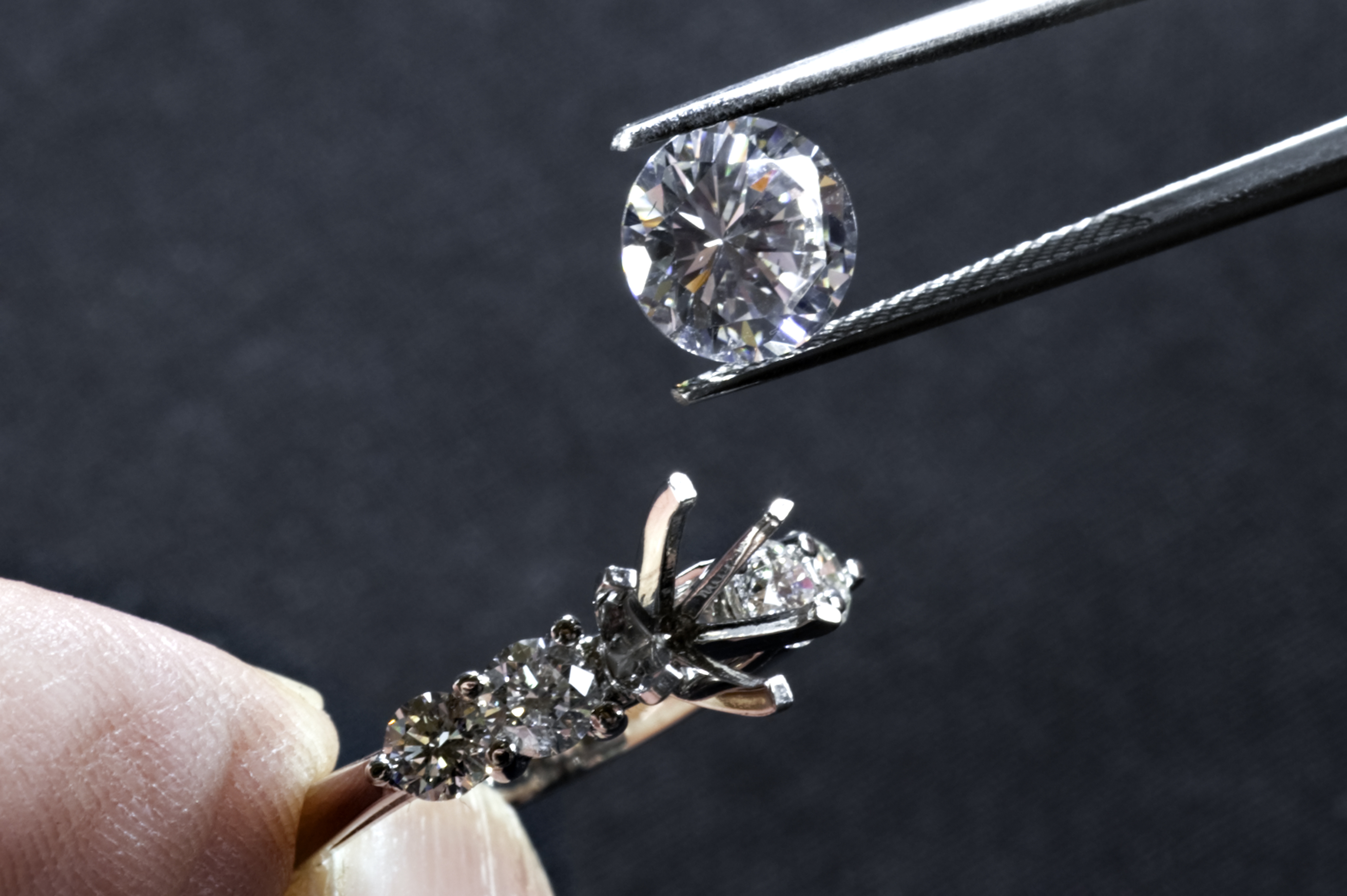 Finding the Right, Reputable Jeweler | Lonnie's Custom Jewelers